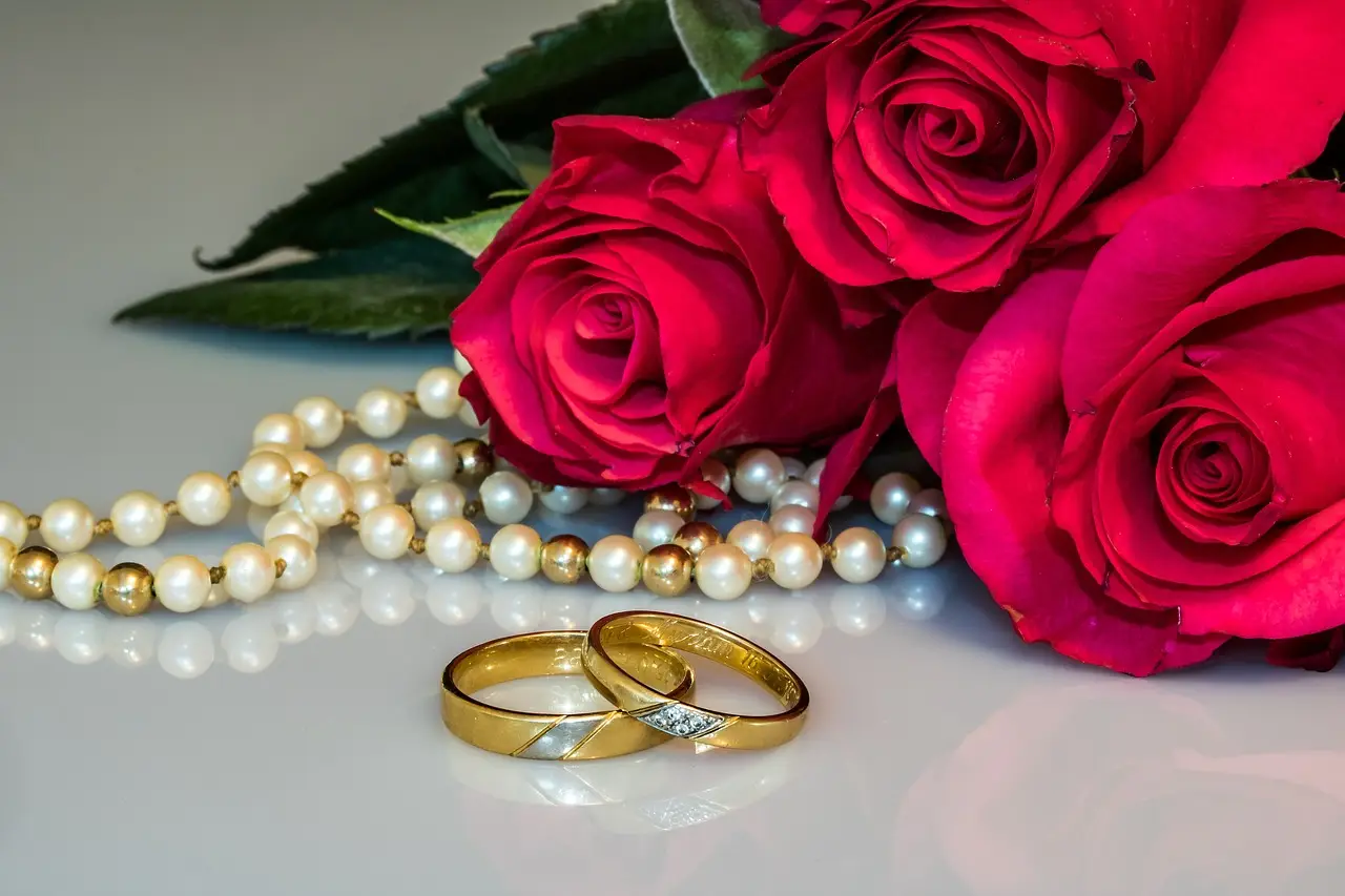 wedding rings, rings, gold rings