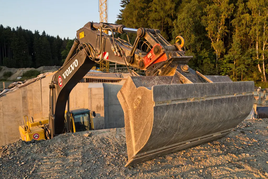 Rahasia Terungkap! Excavator Komatsu Ini Bikin Heboh dan Jadi Buruan Utama Warga Indonesia!