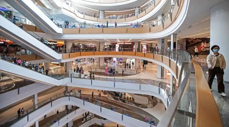 Dua Mall Baru di Surabaya: Potensi dan Tantangan