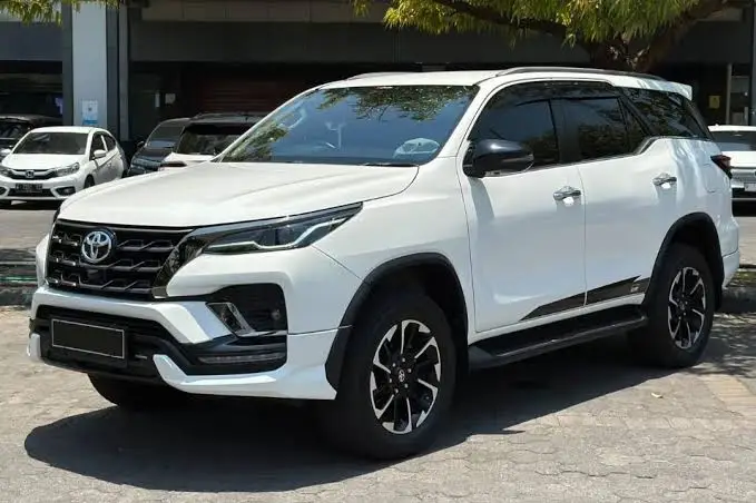 Toyota Fortuner: Monster Jalan Raya yang Menawan dan Menguras Dompet