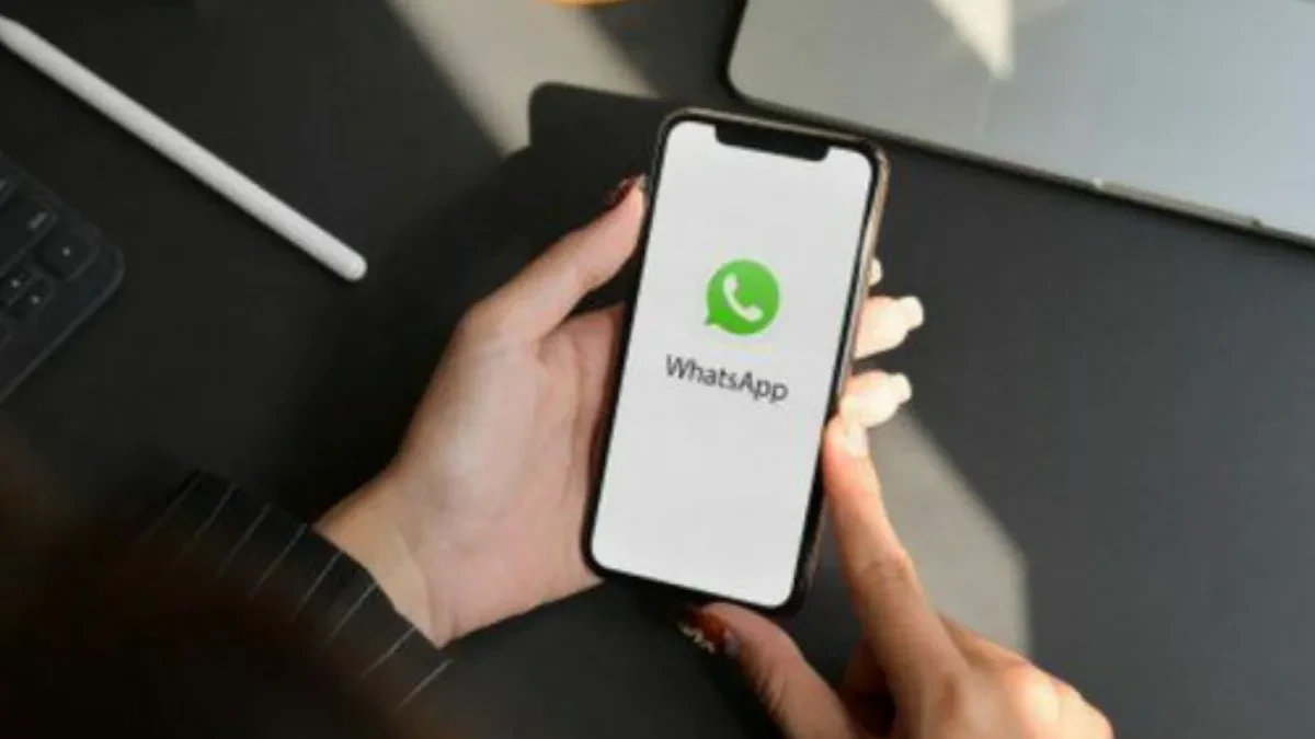 Gak Usah Bingung! Begini Cara Pindahin Chat WhatsApp ke HP Baru!