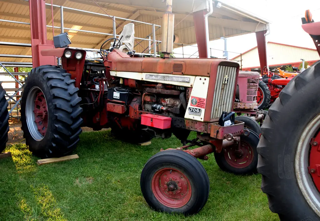 Alat Berat John Deere: Merek Amerika yang Terkenal dengan Alat Berat Pertanian