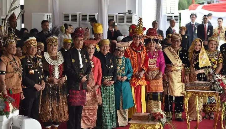 Pakaian Adat di Agustusan, Indah di Kamera, Pahit di Realita (Ilustrasi)